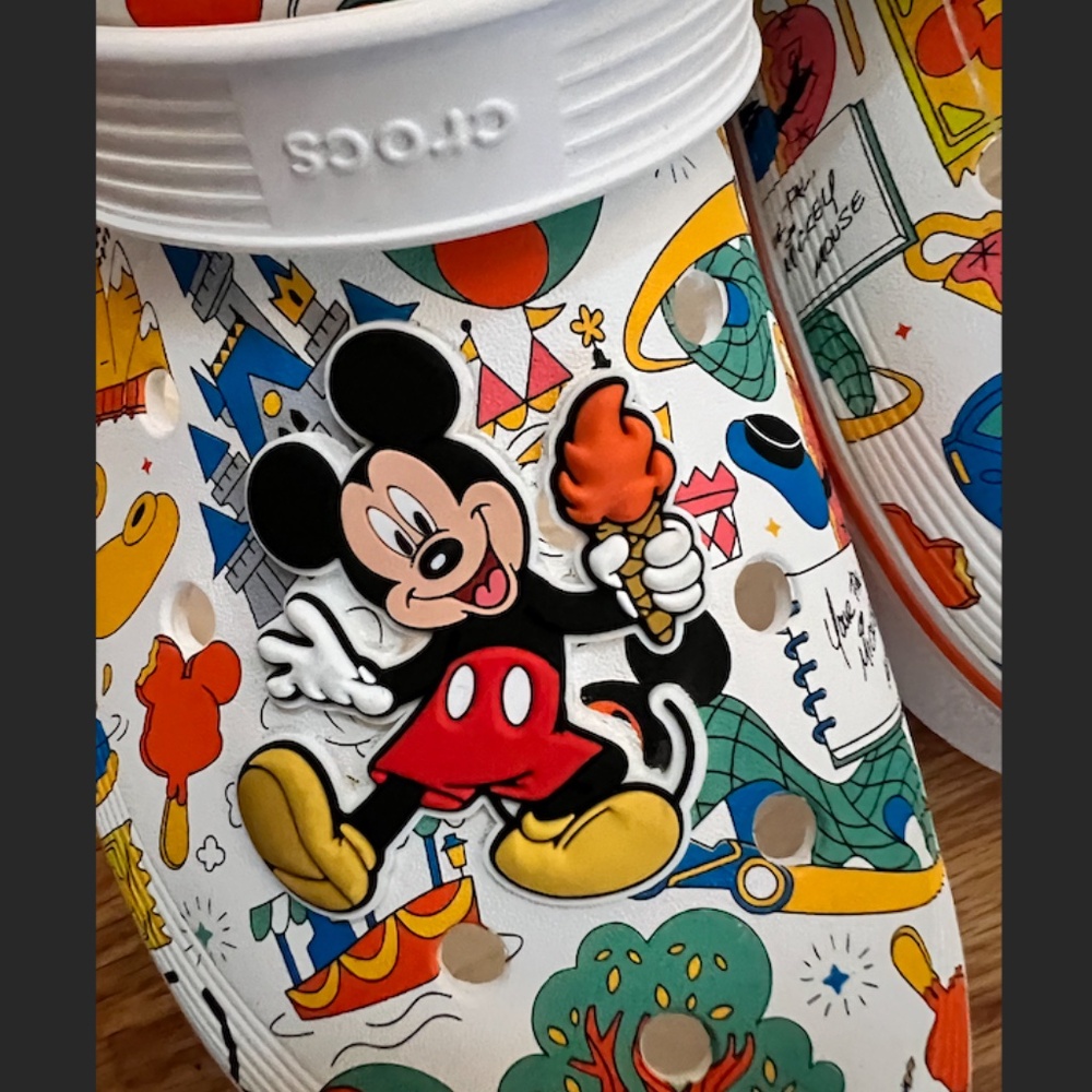 Disney Park Mickey Mouse Play in the Park Clogs for Adults Men's 11 NWT - Picture 5 of 7